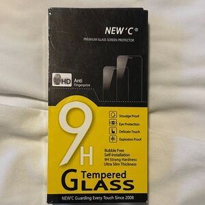 NEW'C iPhone 14 Tempered Glass Screen Protector